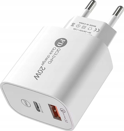 Полнач за ѕид HURTEL A6MaxC, 20W, USB A и USB C, со кабел 1m USB C, бел