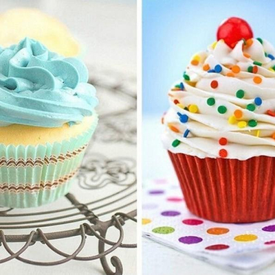 Forma letre për muffin Kinvara, 8 cm, me pika shumëngjyrëshe