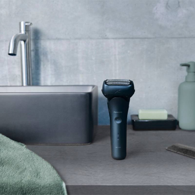 Makinë rroje elektrike Panasonic ES-LT4B-A803, 3 tehe inox, Wet & Dry, blu