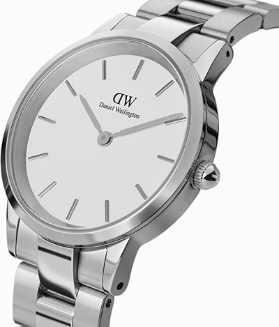 Orë dore Daniel Wellington, e argjendtë