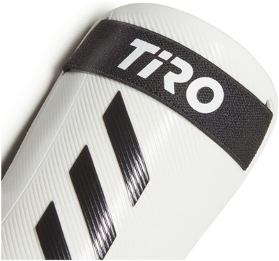 Mbrojtëse për këmbë Adidas Tiro SG Trn GJ7758, për futboll, bardh e zi