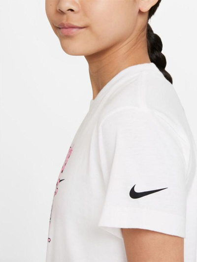 Bluzë Nike Valentine Tee për goca, pambuk me poliester, me print grafik, e bardhë