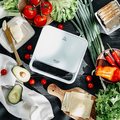 Toaster sanduiçesh Adler AD 3070W, 750W, pllaka jo ngjitëse, i bardhë