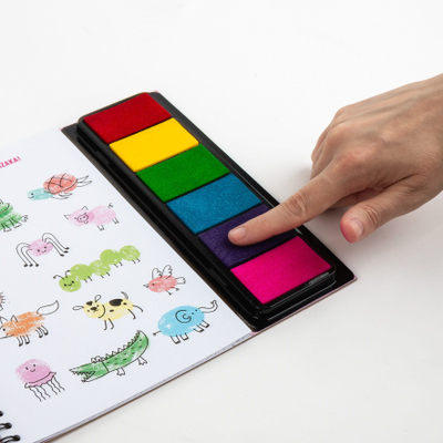 Libër kreativ për fëmijë Creative Prints Princess, me pikturim me gishta, me sfungjerë me ngjyra, shumëngjyrësh