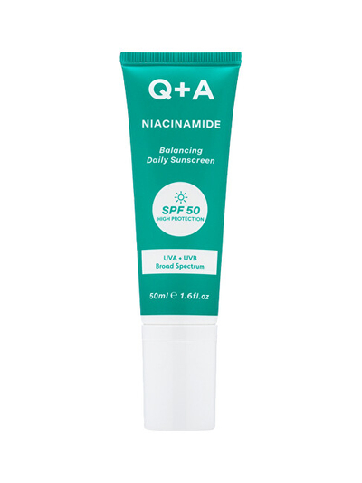 Krem mbrojtës dhe rigjenerues për fytyrë Q+A SPF 50, 50 ml