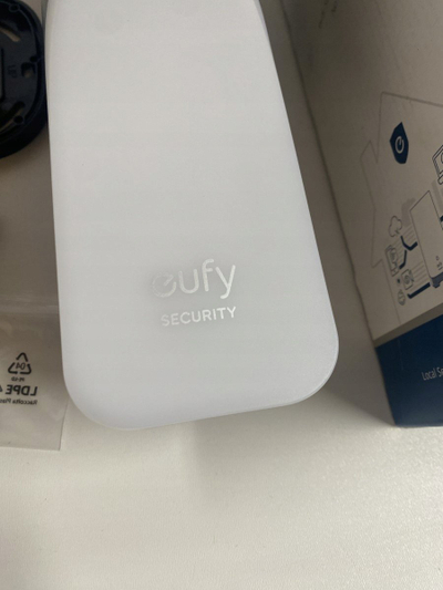 Ѕидна сигурносна камера Eufy Wired Wall Light Cam S100, 2K HD, со интелигентно светло, црна