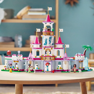 Set LEGO® I Disney Princess ™ 43205 Unforgettable adventures at the castle, 698 pjesë