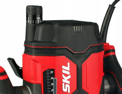 Frezë druri Skil 1860AA, 1400W, rregullim thellësie, e kuqe e zezë