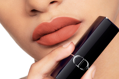 Buzëkuq Dior Rouge Dior Velvet Lipstick, finish velvet, ngjyrë couture, i kuq