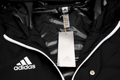 Xhaketë për kalamaj Adidas Entrada 22 All Weather Jr IK4014, poliester i riciklum, me kapuç, e zezë