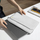 Mbështjellëse mbrojtëse Tomtoc për laptop, për 13" MacBook Air dhe 14" MacBook Pro, gri e hapur