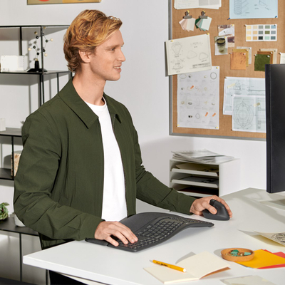 Вертикален глушец Logitech Lift Left, ергономски, безжичен, графит