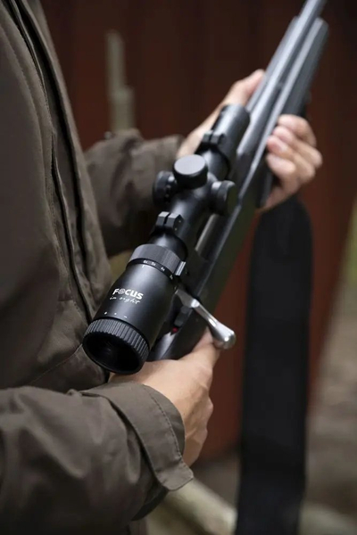 Teleskop pushke Focus In Sight 2-12x50, tub 30mm, retikulë #4, i zi