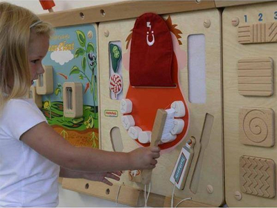 Pllakë murale sensorike Masterkidz Oral Cavity Hygiene, dru, 46x46cm, shumëngjyrëshe