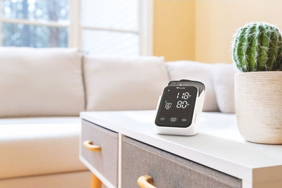 Aparat për matjen e gjakut Truelife Pulse B-Vision, matje në krah, ekran LED, i zi