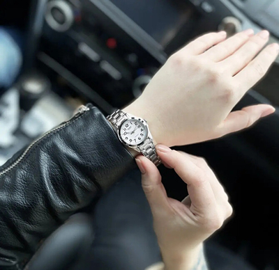 Orë dore për femra Casio LTP-1259D-7BEF, e argjendtë