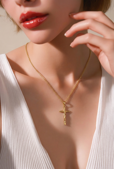 Varëse me Kryq – Gold Classic Necklace