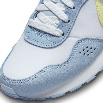 Atlete për kalamaj Nike MD Valiant, tekstil edhe lëkurë, taban gome, shumëngjyrëshe pastel