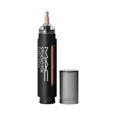 Korrektor dhe fondatinë MAC Studio Fix Every-Wear All-Over Face Pen, mbulim i plotë, përfundim mat, bezhë e çelët