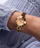Orë dore GUESS Lady G GW0549L2