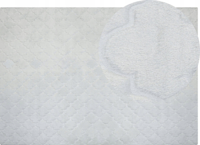 Tapet Beliani GHARO Faux Fur, 160x230 cm, gri e hapur