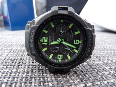 Orë dore për meshkuj Casio G-Shock GW-4000, e zezë/gjelbër