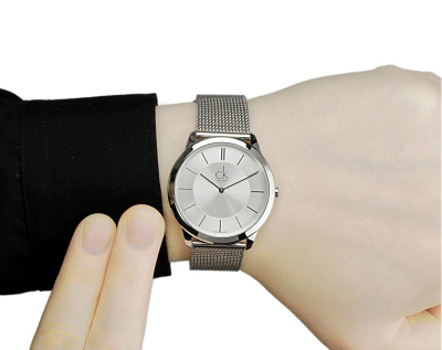 Orë dore Calvin Klein Minimal K3M21126