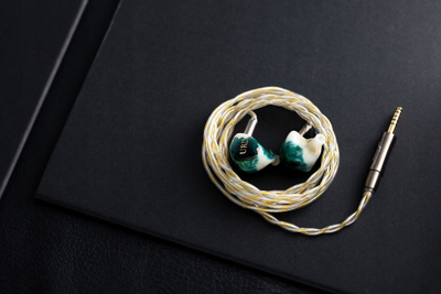 Kufje in ear Kinera Imperial URD, tribrid 5 drejtuese, kabllo modulare, shumëngjyrëshe