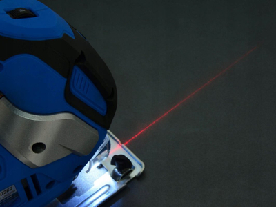 Sharje orbitale GEKO, 810W, me lazer, blu e zezë