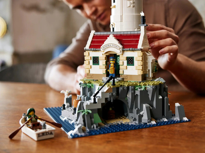 Set ndërtimi LEGO Ideas Motorized Lighthouse 21335, motor i motorizuar, mbi 2000 pjesë, shumëngjyrësh