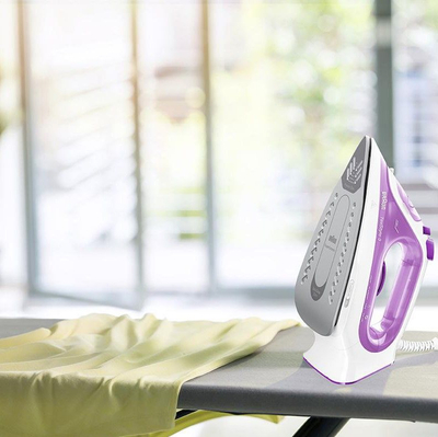 Hekur me avull Braun TexStyle 3 SI3042VI, shollë qeramike, 45 g/min avull, vjollcë