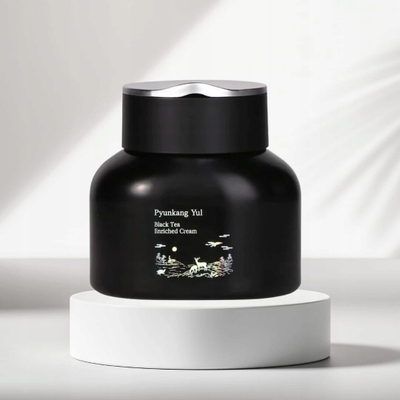 Krem fytyre Pyunkang Yul Black Tea Enriched, për lëkurë të hidratuar dhe kundër rrudhave