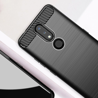 Mbrojtëse telefoni Hurtel Carbon Case Nokia 2.4, TPU i butë, me relief karboni, ngjyrë e zezë