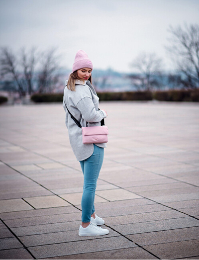 Çantë për femra Vuch Yella Pink, rozë