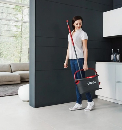 Set mop Vileda Turbo 151153 me kovë, sistem rrotullimi, bisht teleskopik