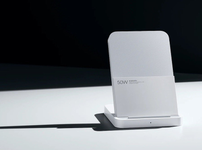 Karikues wireless Xiaomi Mi 50W Charging Stand Pro, me stand, i bardhë