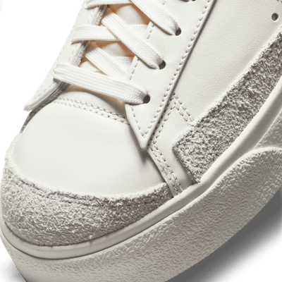 Патики Nike Blazer Low Platform Sail Grey за жени, кожа, крем сиво