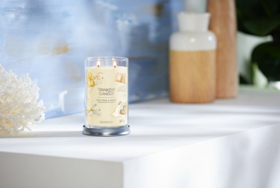 Qiri aromatik Yankee Candle Soft Wool &amp; Amber, Signature Large Tumbler, 567g, ngjyrë neutrale