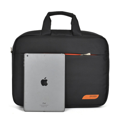Çantë dore për laptop Addison 300715, 15.6", e zezë