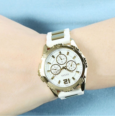 Orë dore Guess Intrepid W0325L2