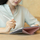 Këllëf tablet Uniq Camden Click, për iPad Air 11" 2024 dhe 10.9" 2022, gri