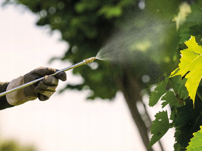 Pompë spërkatëse me bateri Stanley, 12L, Li-Ion, e verdhë