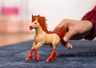 Figurinë Schleich Elementa Fire Unicorn Stallion, lodër njëbrirësh, shumëngjyrëshe