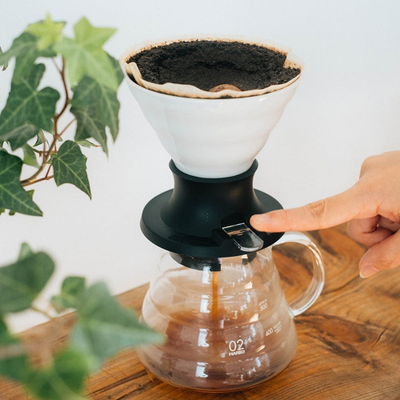 Преливач за кафе Hario Switch V60 02, 200 ml, порцелан, бел