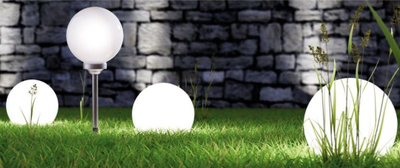 Llambë dielli për kopsht Saska Garden Milky Globe, 20cm, 4 LED, e bardhë