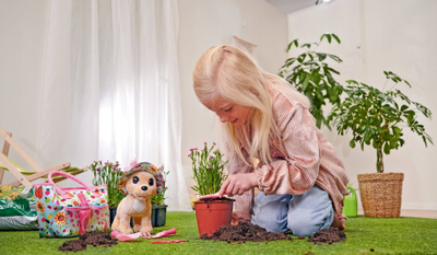 Lodër pelushi Simba Chi Chi Love Happy Gardener, qenush chihuahua, me çantë dhe aksesorë kopshti, shumëngjyrësh