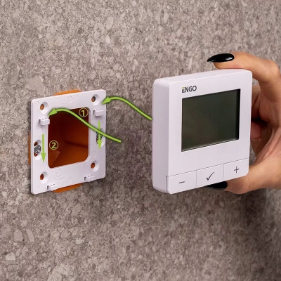 Termostat wireless Engo E25-BATW, ZigBee, me bateri, i bardhë
