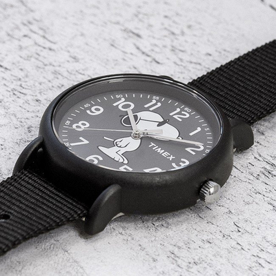 Orë dore Timex Peanuts Snoopy TW2T65700