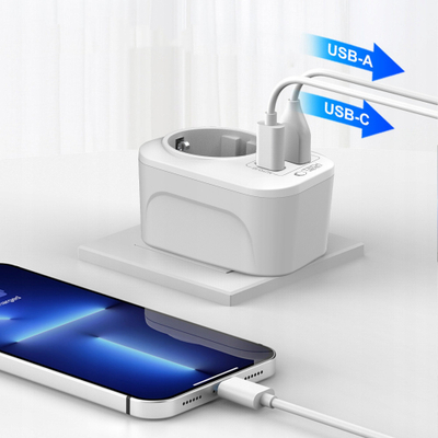 Адаптер за патување Tech-Protect TA100, од Обединето Кралство во ЕУ, 2 USB порти, бел