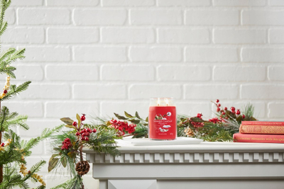 Ароматична свеќа Debenhams Christmas Eve Signature Large Jar, 567 g, со 2 фитила, црвена